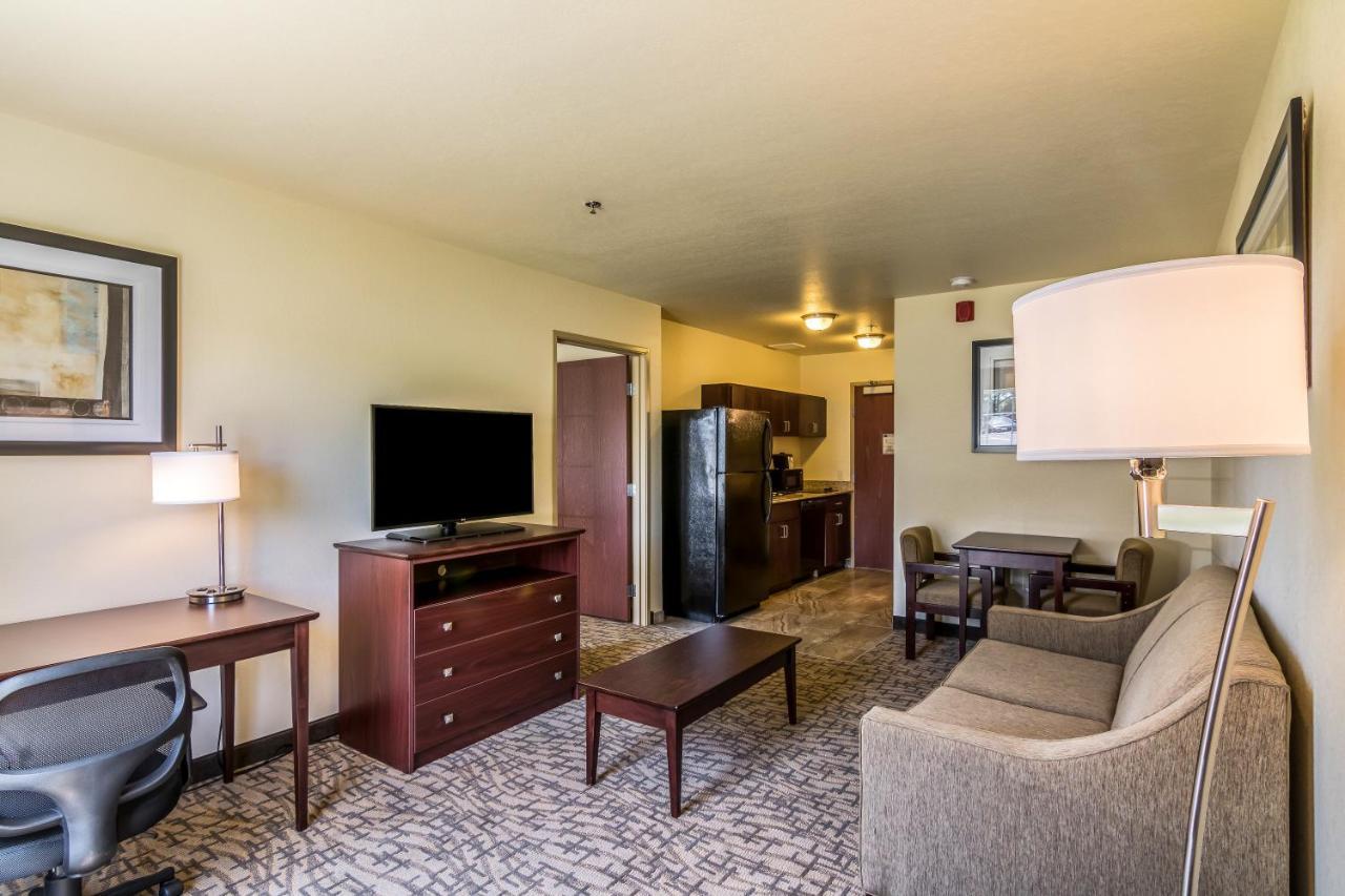 Cobblestone Inn & Suites - Barron Dış mekan fotoğraf